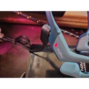 Shokz OpenRun Bone Conduction Headphones Wireless Bluetooth Sport  Blue w/ Case